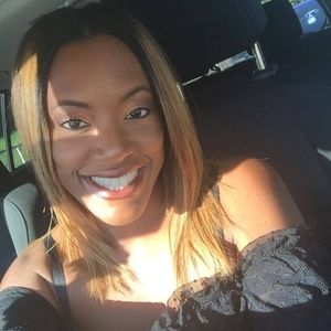 Meet your Posher, Erica